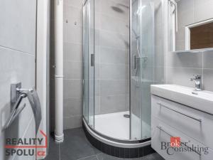 Pronájem bytu 2+1, Úpice, Sládkova, 56 m2