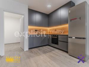 Pronájem bytu 1+kk, Zlín - Malenovice, Pod Hradem II, 27 m2