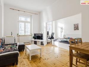 Pronájem bytu 2+1, Karlovy Vary, Zeyerova, 52 m2