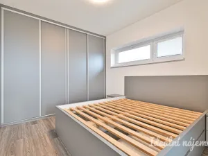 Pronájem bytu 2+kk, Brno - Žebětín, Křepelčí, 47 m2