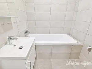 Pronájem bytu 2+kk, Brno - Žebětín, Křepelčí, 47 m2