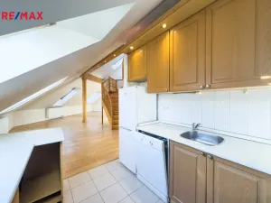 Prodej atypického bytu, Praha - Smíchov, Na Březince, 135 m2