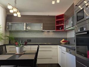 Prodej bytu 3+1, Mokrá-Horákov, 72 m2