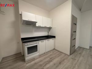 Pronájem bytu 2+kk, Brno - Židenice, Šámalova, 42 m2