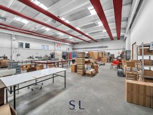 Prodej výrobních prostor, Turnov, Hruborohozecká, 2500 m2