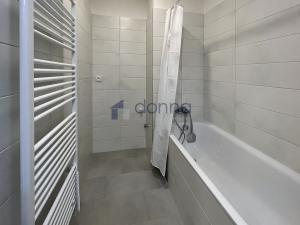 Pronájem bytu 2+kk, Praha - Vinohrady, Šrobárova, 47 m2