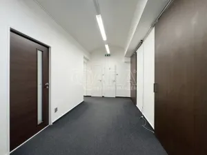 Pronájem obchodního prostoru, Praha, Zborovská, 128 m2