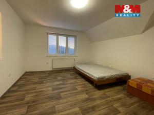 Prodej bytu 3+1, Nové Město pod Smrkem, Celní, 90 m2