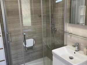 Pronájem bytu 2+1, Kladno - Kročehlavy, Unhošťská, 52 m2