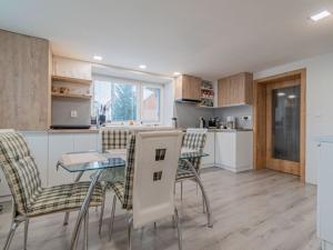 Prodej vícegeneračního domu, Horní Újezd, 228 m2