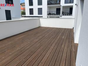 Prodej bytu 2+kk, Zlín, Tyršovo nábřeží, 66 m2