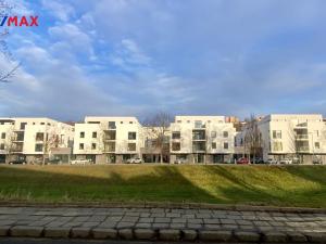 Prodej bytu 3+kk, Zlín, Tyršovo nábřeží, 73 m2