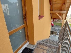 Pronájem bytu 2+kk, Valašské Meziříčí - Krásno nad Bečvou, Na Příkopě, 39 m2