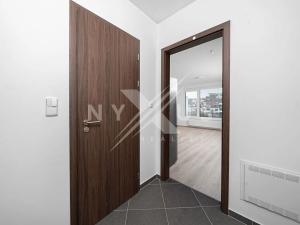 Pronájem bytu 1+kk, Praha - Dolní Měcholupy, Kardausova, 34 m2