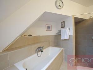 Pronájem rodinného domu, Praha - Kunratice, Ke hrádku, 417 m2