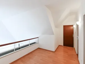 Pronájem rodinného domu, Praha - Kunratice, Ke hrádku, 417 m2