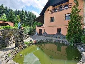 Prodej rodinného domu, Valkeřice, 270 m2