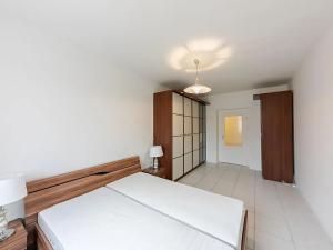 Pronájem bytu 3+1, Praha - Smíchov, Kroftova, 98 m2