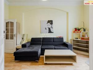 Prodej bytu 2+1, Karlovy Vary, Zeyerova, 52 m2