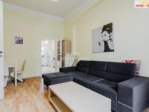 Prodej bytu 2+1, Karlovy Vary, Zeyerova, 52 m2
