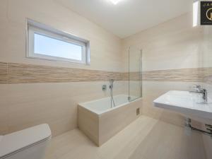 Prodej rodinného domu, Smečno, Za Školou, 131 m2