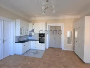 Pronájem bytu 2+kk, Praha, Na Smetance, 56 m2