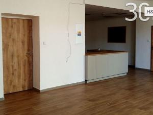 Pronájem obchodního prostoru, Hranice, 195 m2