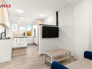 Prodej bytu 3+kk, Pardubice - Polabiny, Družstevní, 51 m2