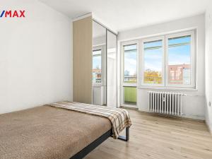 Prodej bytu 3+kk, Pardubice - Polabiny, Družstevní, 51 m2