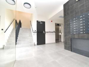 Pronájem bytu 2+kk, Praha - Prosek, Čakovická, 52 m2