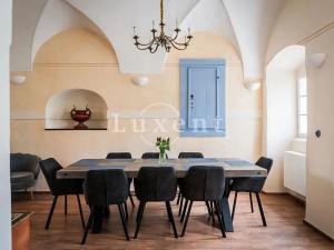 Prodej ubytování, Hluboká nad Vltavou, 1114 m2