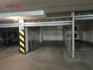 Pronájem garáže, Praha - Košíře, Zahradníčkova, 18 m2