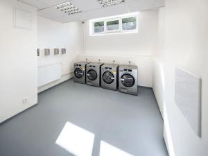 Pronájem bytu 1+kk, Praha - Jinonice, Peroutkova, 17 m2