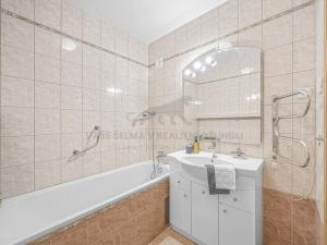 Prodej bytu 3+kk, Praha - Žižkov, Přemyslovská, 76 m2