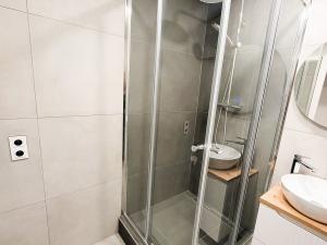 Pronájem bytu 2+kk, Karviná, Bratr. Veverkových, 51 m2