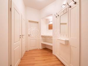 Pronájem bytu 2+kk, Praha, Mánesova, 55 m2