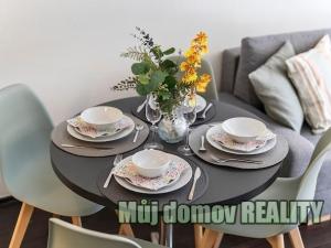 Pronájem bytu 2+kk, Praha - Střížkov, Makedonská, 55 m2