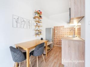 Pronájem bytu 2+kk, Praha - Michle, Přímětická, 43 m2