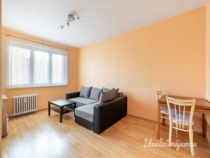 Pronájem bytu 2+kk, Praha - Záběhlice, Želivecká, 36 m2