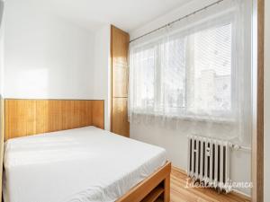 Pronájem bytu 2+kk, Praha - Záběhlice, Želivecká, 36 m2