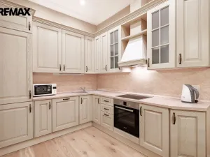 Pronájem bytu 3+1, Karlovy Vary, Dr. Davida Bechera, 130 m2