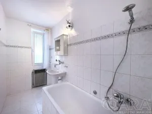 Prodej bytu 3+1, Praha, Svépomoci, 89 m2