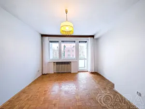 Prodej bytu 3+1, Praha, Svépomoci, 89 m2