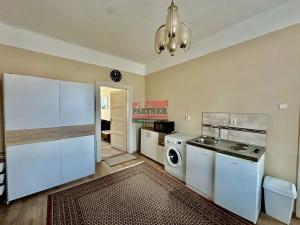 Prodej podílu rodinného domu, Praha - Hloubětín, Poděbradská, 645 m2