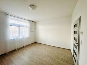 Prodej bytu 2+1, Břeclav, Riegrova, 54 m2