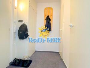 Pronájem bytu 1+1, Praha - Hostivař, Tesaříkova, 30 m2