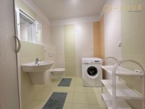 Pronájem bytu 2+1, Klášterec nad Ohří, Zahradní, 90 m2