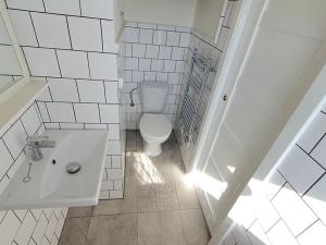 Pronájem atypického bytu, Praha - Břevnov, Patočkova, 14 m2