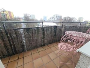 Pronájem bytu 1+kk, Praha - Záběhlice, Ve slatinách, 45 m2