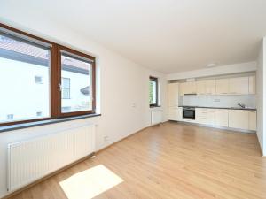 Pronájem bytu 1+kk, Praha - Liboc, Evropská, 56 m2